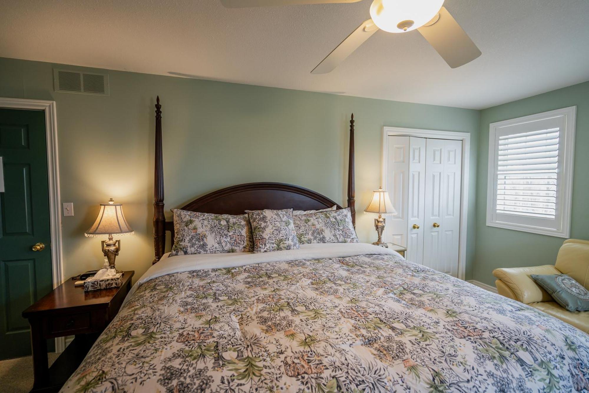 Old Town Country Landing Bed & Breakfast Niagara-on-the-Lake ภายนอก รูปภาพ