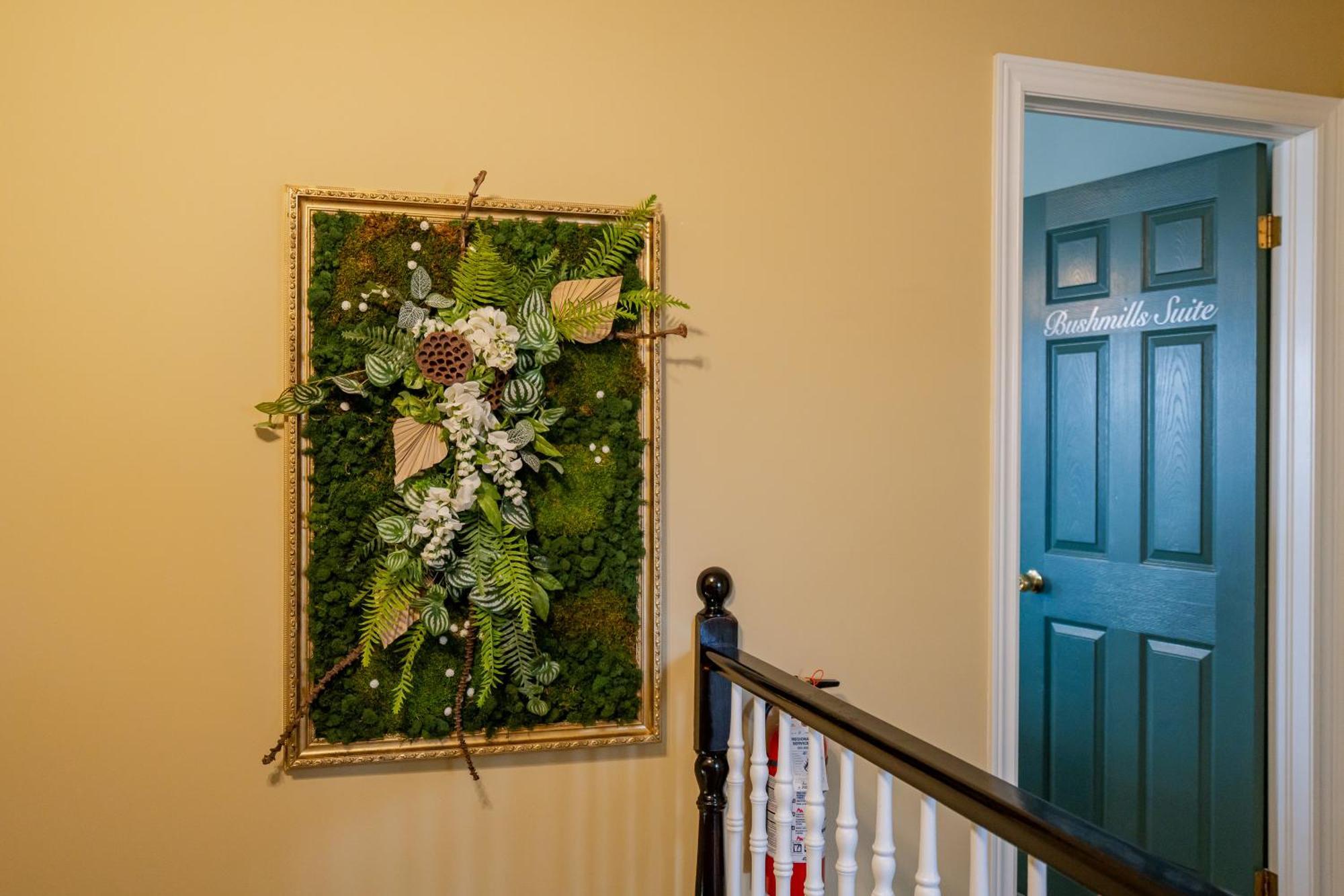 Old Town Country Landing Bed & Breakfast Niagara-on-the-Lake ภายนอก รูปภาพ