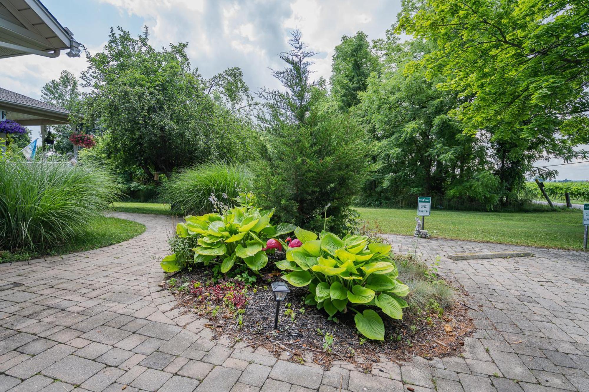 Old Town Country Landing Bed & Breakfast Niagara-on-the-Lake ภายนอก รูปภาพ